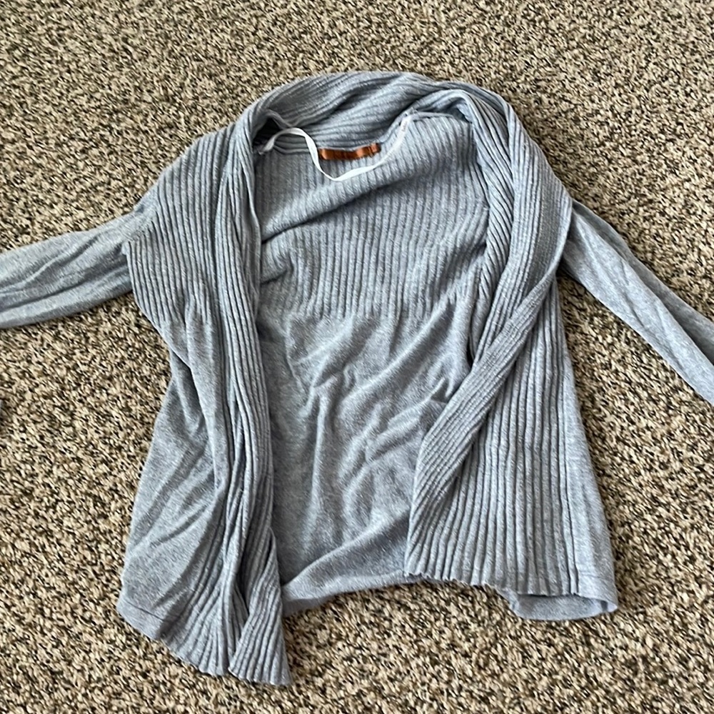 women’s gray sweater cardigan